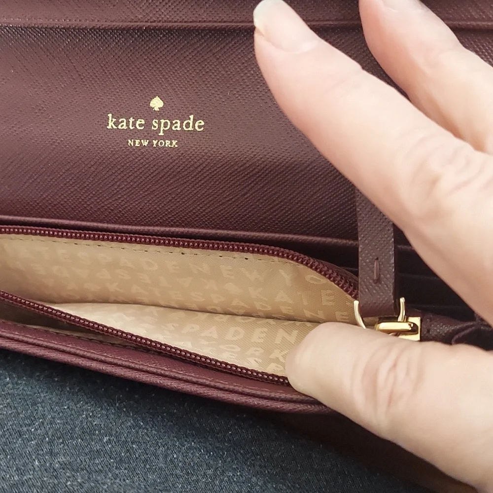 Kate Spade Nwot Saffiano Leather Bifold Wallet with Bow Detail - Picture 7 of 7